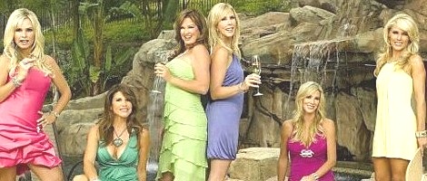 [27_housewives1_large11.jpg]