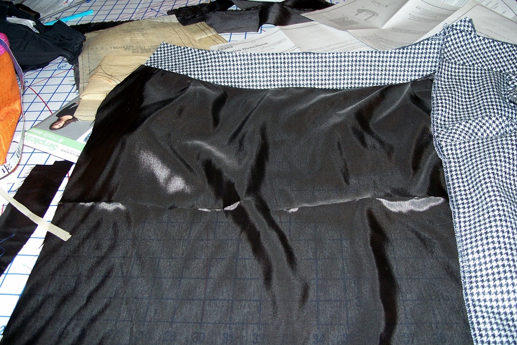 [Front lining with waistband attached[3].jpg]