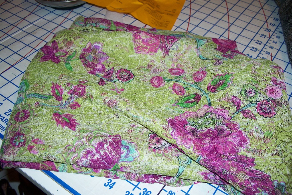 [Stretch lace-Denver Fabrics-2-2011[4].jpg]