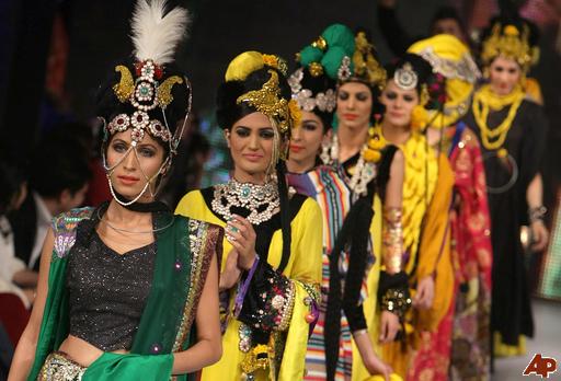 lahore%20fashion%20week2 Lahore Fashion Week Photos Gallery