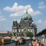 Vy över Spree mot Berliner Dom