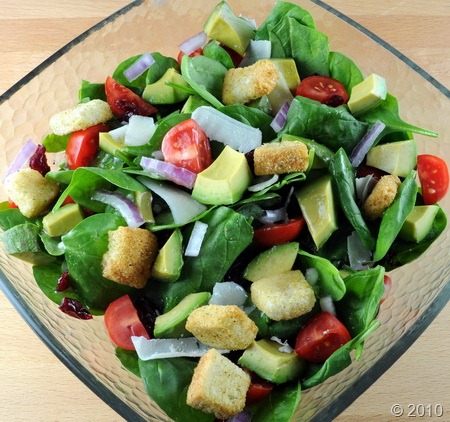 [spinach-avocado-salad[3].jpg]