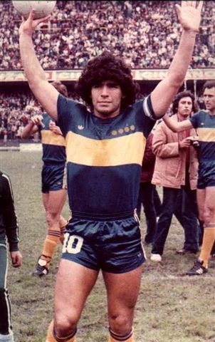 [02 diego armando maradona 01[2].jpg]