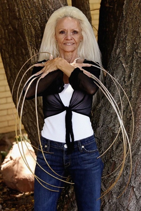 Worlds-Longest-Nails Worlds-Longest-Nails