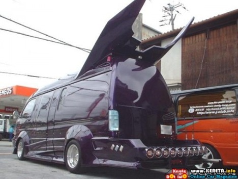 Strange Japanese Custom Vans 16 Strange Japanese Custom Vans 16