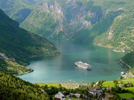 [geirangerfjord[2].jpg]