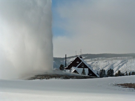 oldfaithfulinnwintergeyser