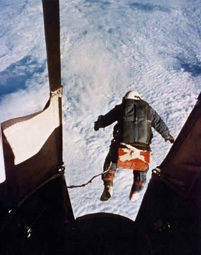 Kittinger-jump01