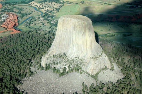 The-Most-Famous-And-Scary-Devil-Tower-12_resize The-Most-Famous-And-Scary-Devil-Tower-12_resize