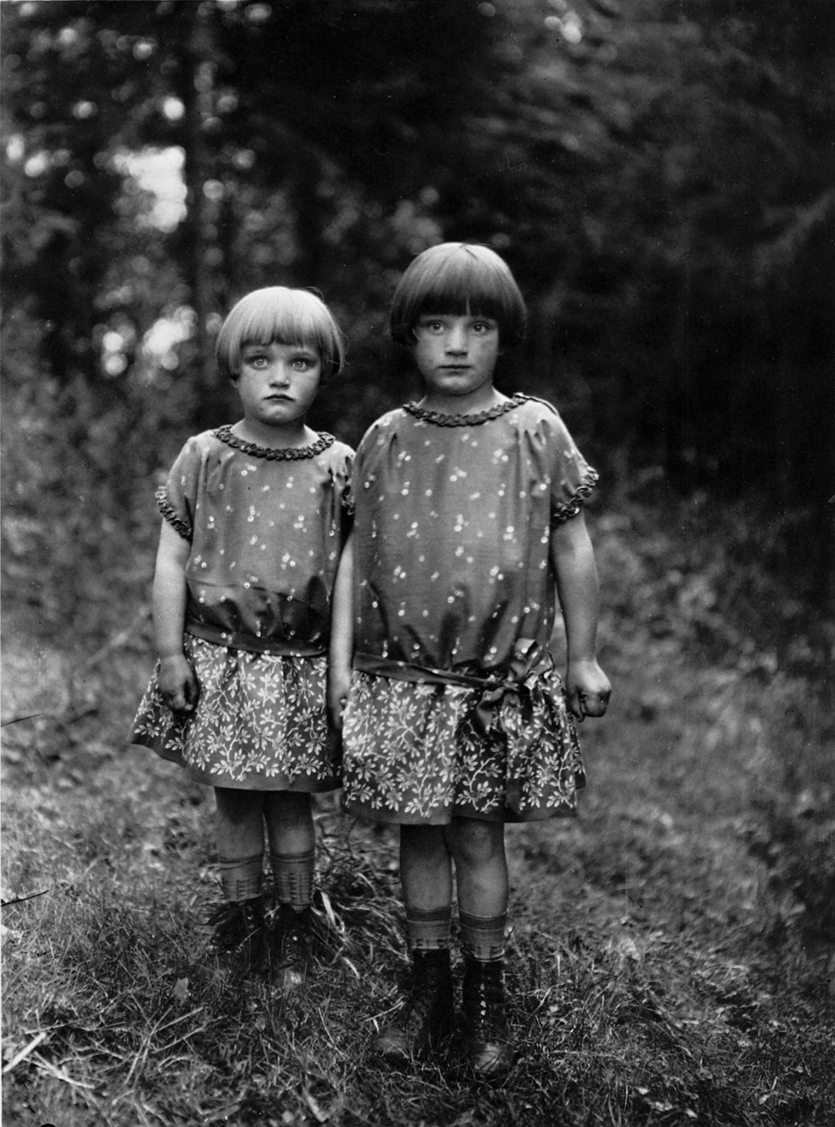[august-sander---sisters-19305.jpg]