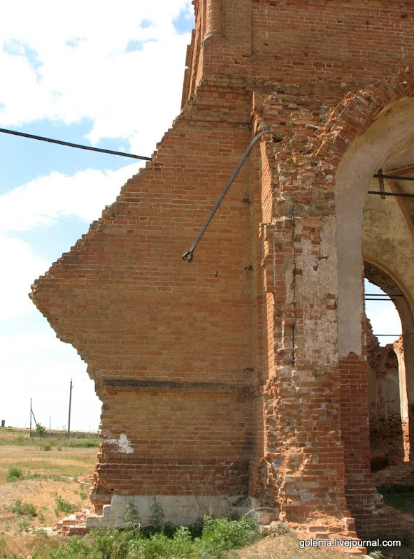 Село Дергачи. Церковь Архангела Михаила. 