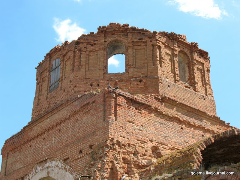 Село Дергачи. Церковь Архангела Михаила. 