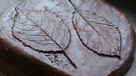 Cast leaves in low relief