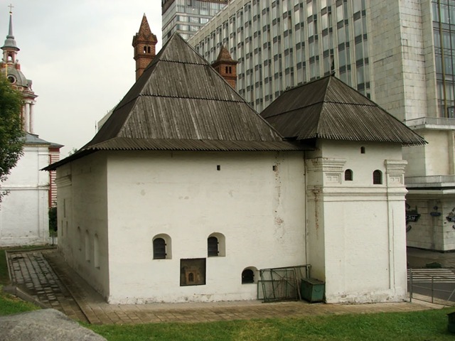 [English Embassy1[1].jpg]