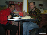 Con tovarich Alex, de Moscow. Colega por unos dias. Buen viaje.