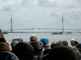 Solo queda la ultima pieza para el pedazo nuevo puente.