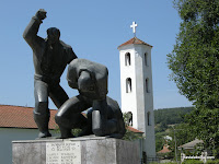 Monumento expresivo a los caidos en la Segunda.