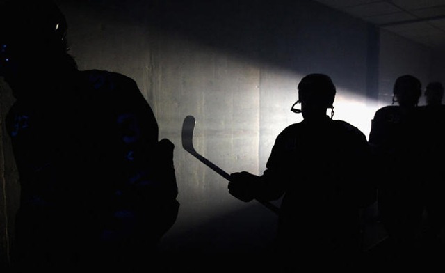[dark hockey[3].jpg]