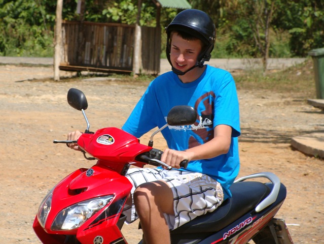 [DSC050405.jpg]