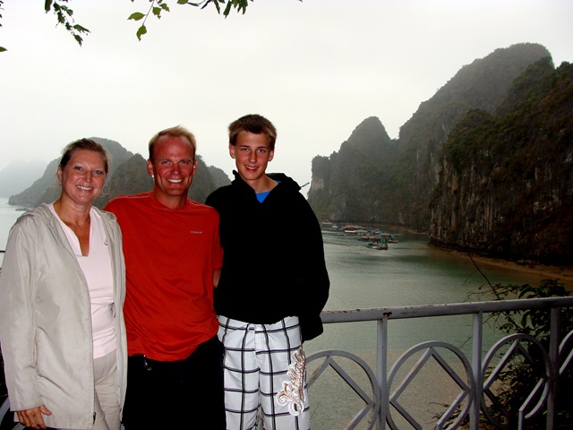 [DSC063404.jpg]