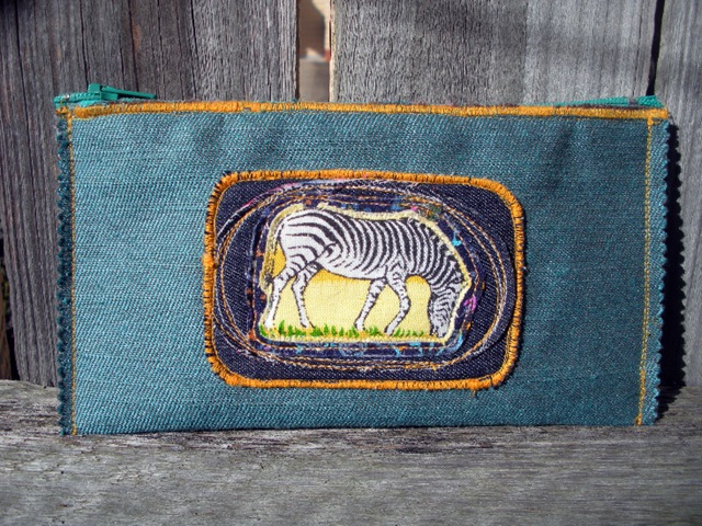 [zebra zipper case[4].jpg]