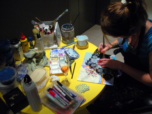 [live art1[14].jpg]