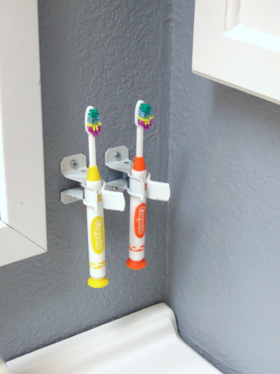 [Toothbrush Holder[8].jpg]