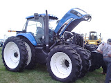 NewHollandTG285_3.jpg