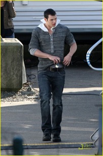 new-moon-cast-on-set-10