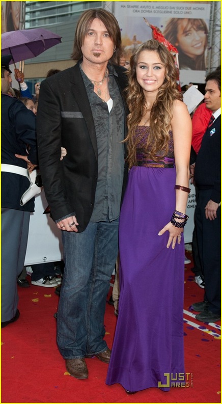 miley-cyrus-rome-premiere-02