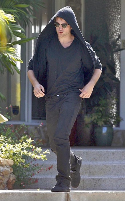 [robert-pattinson-couver-4109-4[4].jpg]