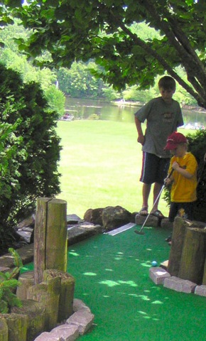 [Mini Golf.jpg]
