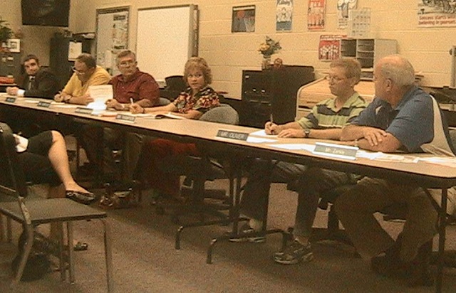 [Riverside School Board 9-24-09[5].jpg]