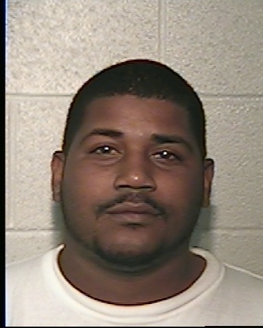 [Rob Price photo from burglary, possession of cocaine, obstrucing, and two counts of inducing panic from 10-8-09[5].jpg]