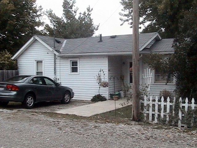 [417 North Troy Road from the side on 10-12-09[5].jpg]