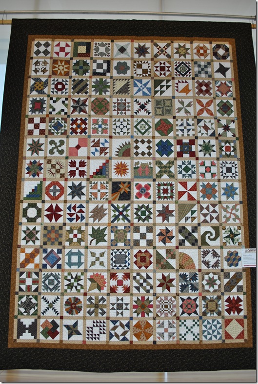 Quilts in the Gardens 2011 014