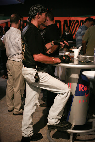 juxtapoza_091105200338.jpg