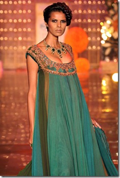 Manish Malhotras collection5 at HDIL2010