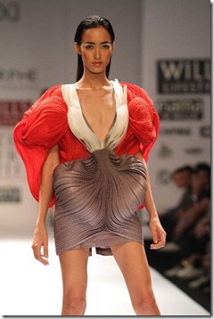 WIFW SS 2011collection by Morphe by Amit Aggarwal 18
