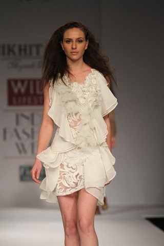 [WIFW SS 2011 collection by  Nikhita 7[4].jpg]