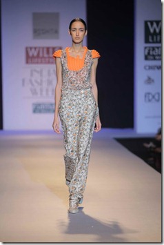 WIFW SS 2011 collection  Rishta by Arjun (7)