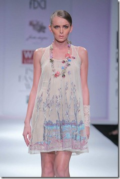 WIFW SS 2011  Geisha Designs by Paras & Shalini (20)