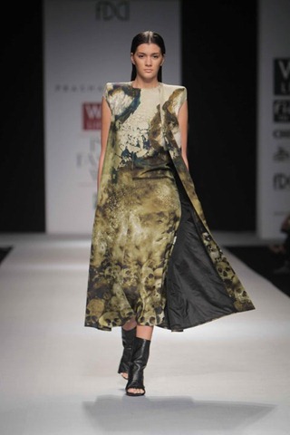 [WIFW SS 2011 collection by Prashant Verma (3)[5].jpg]