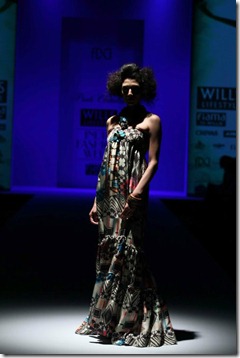 WIFW SS 2011 collection by Preeti Chandra's Show   (11)