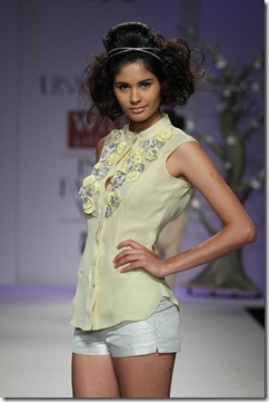 WIFW SS 2011collection by Urvashi Kaur  (4)