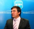os� Justino P�rez Arg�elles nuevo presidente del PP colungu�s 