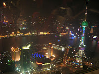 Shanghai de noche desde el mirador del rascacielos