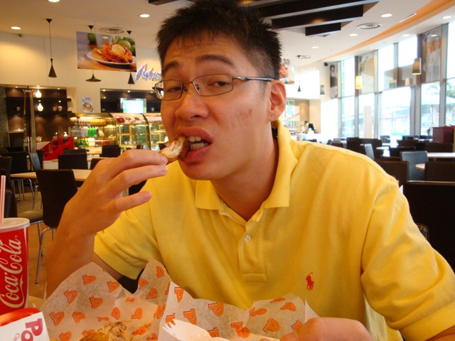 [mybday 038[2].jpg]