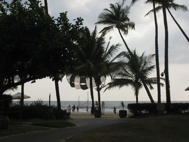 [Second anniversary (Leela Kempinski, Goa) - May 2009 027[3].jpg]