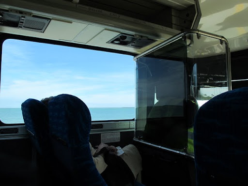 キーウェストへのバスの車窓